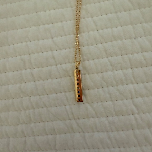 Vince Camuto Gold Blue Ombre Cubic Zirconia Pendant Necklace - Picture 4 of 4